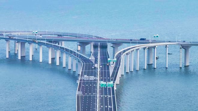 凯发国际首页：用“心”护航！深中通道南沙线电力十足