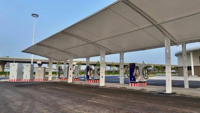 凯发国际首页：用“心”护航！深中通道南沙线电力十足(图2)