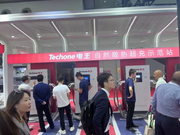 CPTE大秀电王自然散热超充满载期待而来(图5)