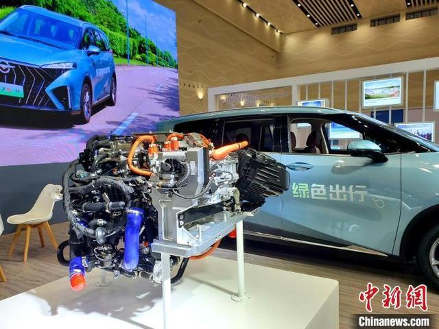 碳路中国｜海南推广新能源汽车：减碳路径上的“绿色车轮”(图3)