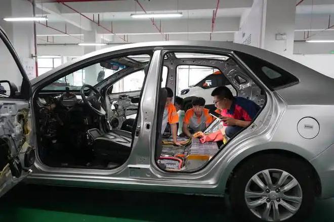 K8·凯发科技：我国在走弯路？全球都陆续放弃新能源车为何我国还在大力发展？(图9)