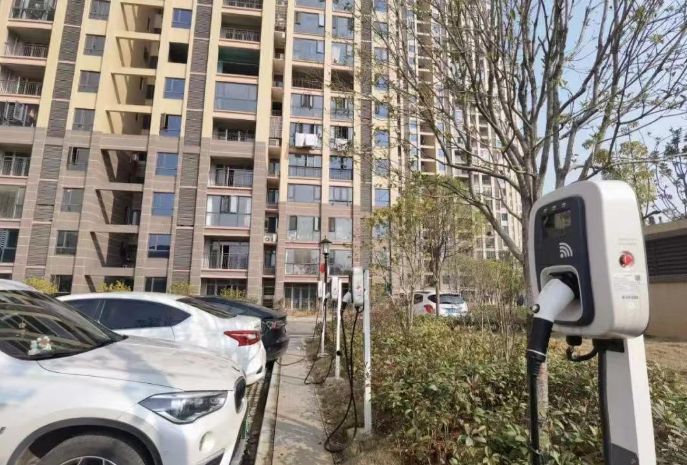 K8·凯发：充电桩数量破万个！咸宁构建高质量充电网络(图2)