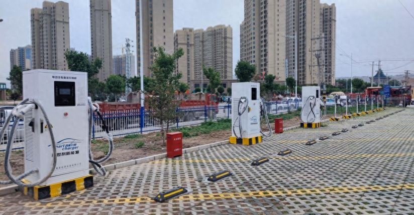 新能源汽车充电基础设施大爆发(图1)