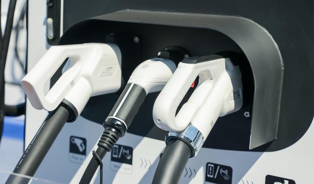 “三年倍增”方案落地目标直指2800万座充电桩迎最大基建潮