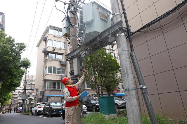 嘉定老旧小区充电设施配网扩容升级三年行动顺利收官