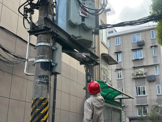 凯发国际首页：惠及14个小区近9000户！嘉定老旧小区充电设施配网扩容升级三年行