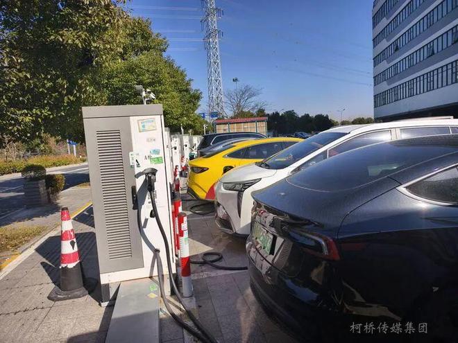 柯桥“5分钟+半小时”充电圈圆满落成(图2)