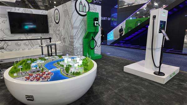 凯发科技：道通科技CES2026展示AI系统级突破：具身智能集群与智能充电网络勾勒未来城市蓝图(图4)