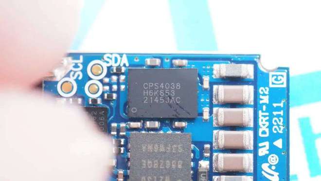 小芯片大能量易冲半导体高效电源芯片历年拆解案例汇总(图4)