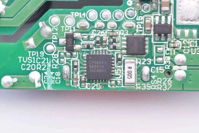 小芯片大能量易冲半导体高效电源芯片历年拆解案例汇总(图14)